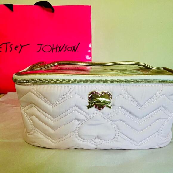 Betsey Johnson 3 piece travel set - Picture 5 of 7